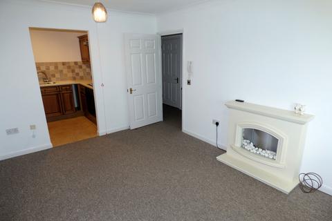 1 bedroom flat for sale, Waldegrave Gardens, Upminster RM14