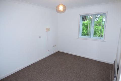 1 bedroom flat for sale, Waldegrave Gardens, Upminster RM14