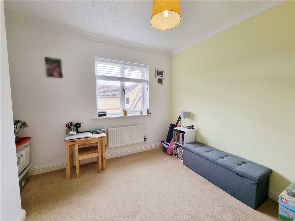 Bedroom 5: