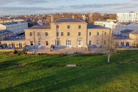 2 bedroom apartment for sale, Admiralty House, Mount Wise, Plymouth, PL1 4SW