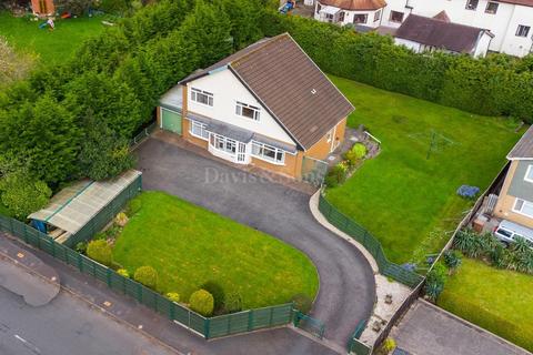 4 bedroom detached house for sale, New Park Road, Risca, Newport. NP11