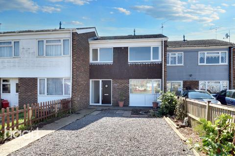 3 bedroom terraced house for sale, Almond Close, Clacton-On-Sea