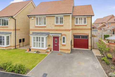 4 bedroom detached house for sale, Serenity Close, Stanley, Wakefield, West Yorkshire