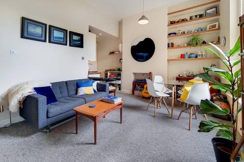 2 bedroom flat to rent, North Villas, Camden, London, NW1