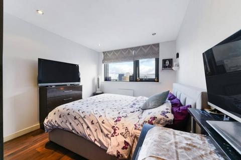 1 bedroom flat to rent, Elektron Building, Canary Wharf, London, E14