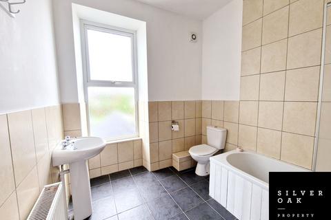 2 bedroom flat to rent, Coldstream Street, Llanelli, Carmarthenshire