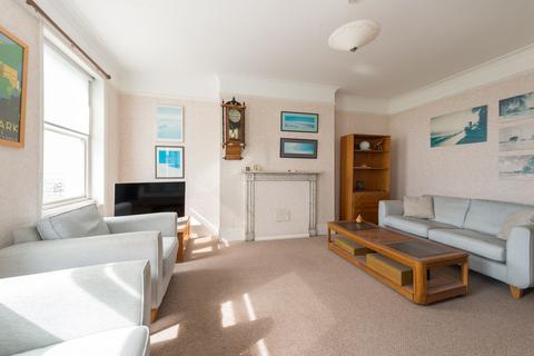 2 bedroom apartment for sale, Wellington Crescent, Ramsgate, CT11