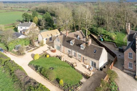 4 bedroom detached house for sale, Rodbourne, Malmesbury, Wiltshire, SN16.