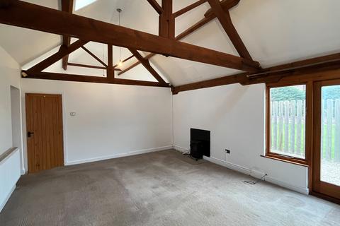 2 bedroom barn conversion to rent, Fosse Road, Car Colston NG13