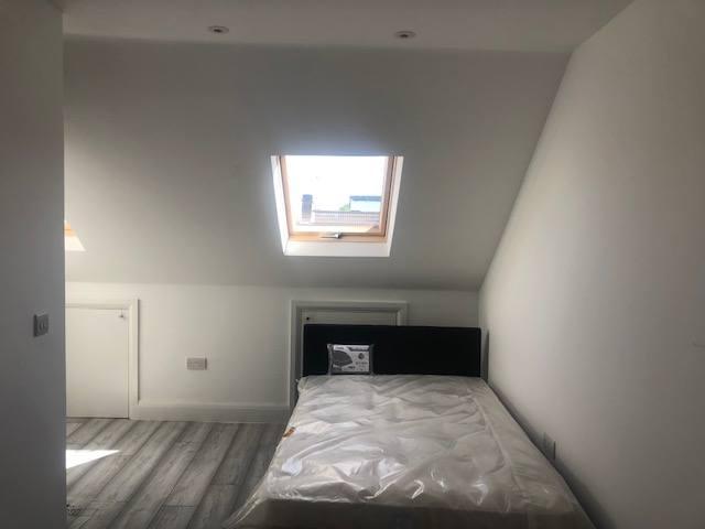 Double Room with En suite Shower Room Situated in