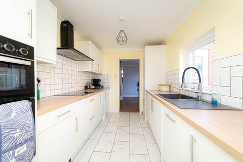 3 bedroom semi-detached house for sale, The Street, Preston, CT3