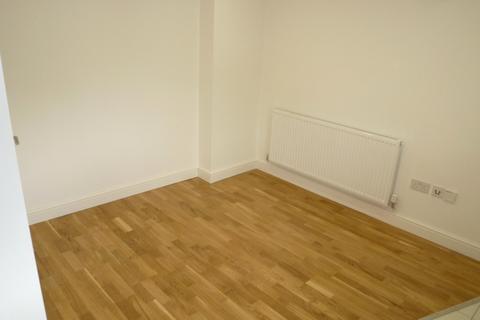undefined, Hazelbury Crescent, Bury Park LU1