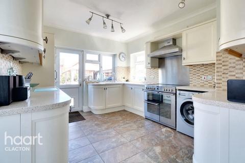 5 bedroom detached house for sale, Spring Road, Clacton-On-Sea