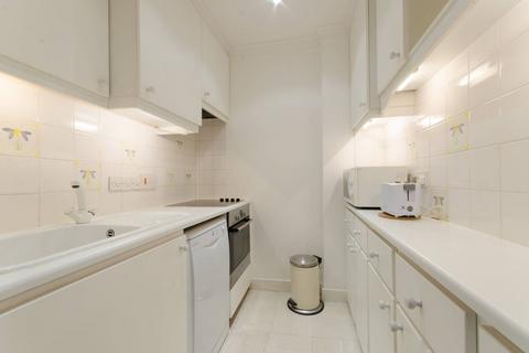 2 bedroom flat to rent, Rutland Gate, Knightsbridge, London, SW7