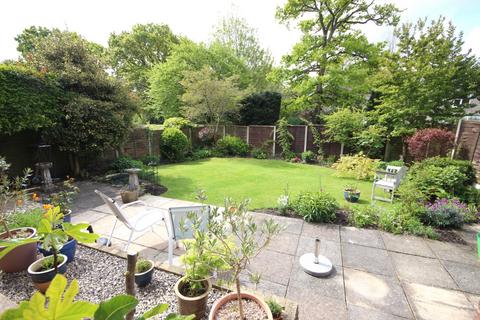 23 Clover Drive, Poole, BH17 7US