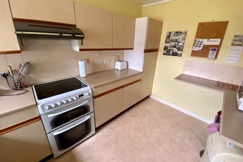 2 bedroom retirement property for sale, Arnoldfield Court, Gonerby Hill Foot, Grantham, NG31