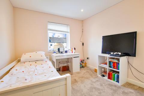 14 Cumbrae Drive, Millport, Isle Of Cumbrae, KA28 0BU