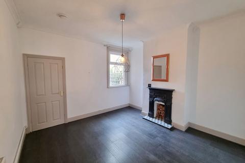 3 bedroom terraced house to rent, Malvern, Malvern WR14