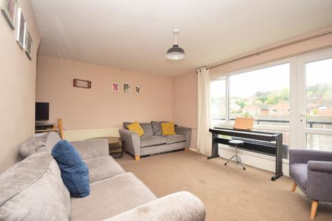 2 bedroom apartment to rent, Enbrook Road Sandgate CT20