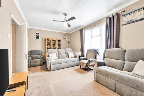 59 Bedonwell Road, Bexleyheath, DA7 5PS