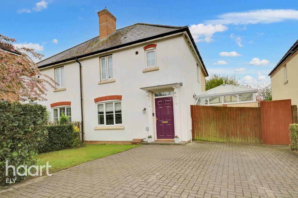Welland Place, Ely 3 bed semidetached house for sale £375,000