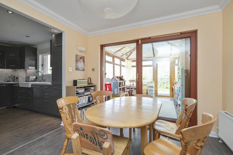 18 Rosedale Grove, Rosewell, EH24 9DQ