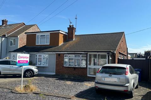 3 bedroom semi-detached house for sale, Wheatley Road, Corringham, SS17