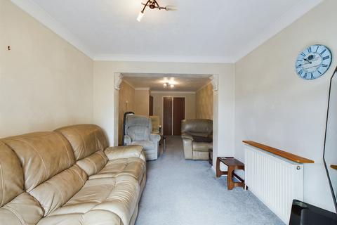 36 Wheatley Road, Corringham, Stanford-le-hope, SS17 9EF