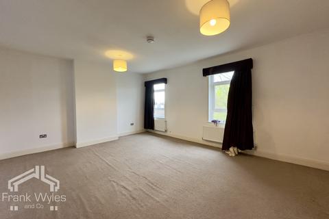 3 bedroom apartment to rent, Clifton Street, Lytham