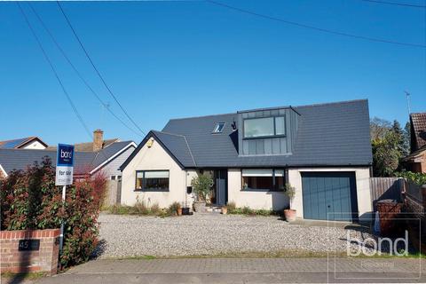 3 bedroom chalet for sale, White Elm Road, Chelmsford CM3