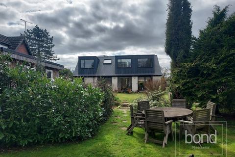 3 bedroom chalet for sale, White Elm Road, Chelmsford CM3