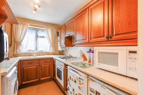 39 Cottenhams, Blindley Heath, Lingfield, RH7 6JW