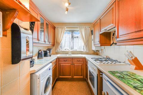 39 Cottenhams, Blindley Heath, Lingfield, RH7 6JW