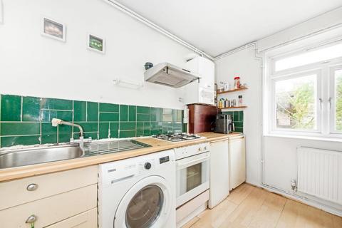 2 bedroom apartment for sale, Friern Road, East Dulwich, London, SE22