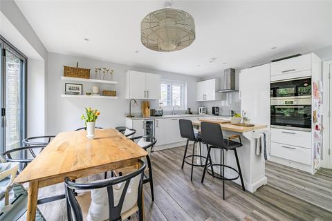 48a Rushett Close, Thames Ditton, KT7 0UT