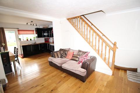 2 bedroom end of terrace house for sale, Cranford Avenue, Staines-upon-Thames, TW19