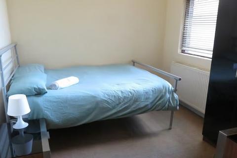 6 bedroom flat to rent, Parsonage Road, Manchester M20
