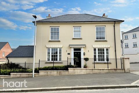 4 bedroom detached house for sale, Capricorn Way, Plymouth