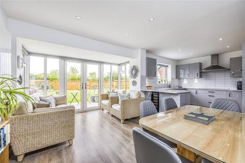 4 bedroom detached house for sale, Folland Drive, Westhampnett, Chichester, West Sussex, PO18
