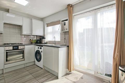 76 Ware Point Drive, London, SE28 0HN