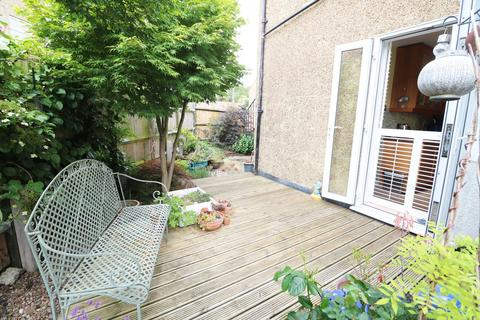 1 Dinton Road, London, SW19 2AR