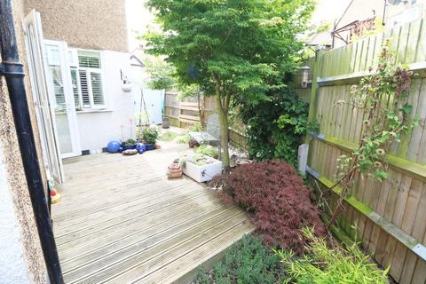 1 Dinton Road, London, SW19 2AR