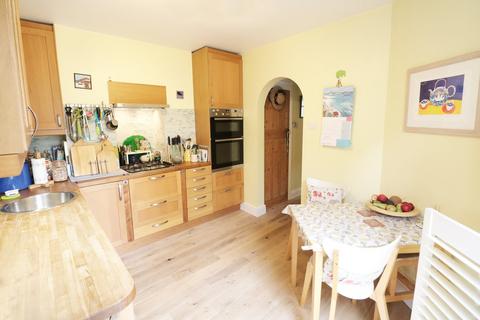 1 Dinton Road, London, SW19 2AR