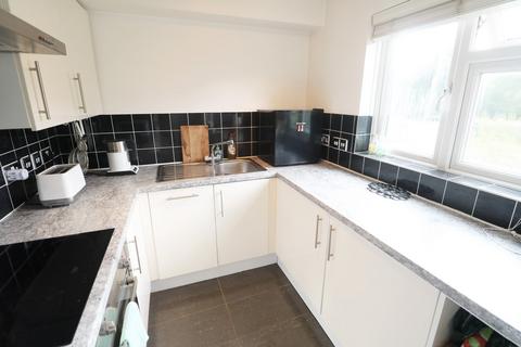 35 Kipling Drive, London, SW19 1TJ