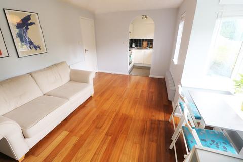 35 Kipling Drive, London, SW19 1TJ