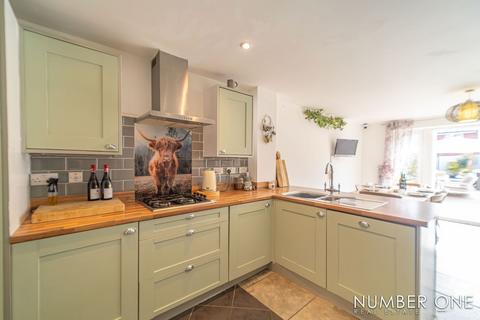 3 bedroom terraced house for sale, Seymour Way, Magor, NP26
