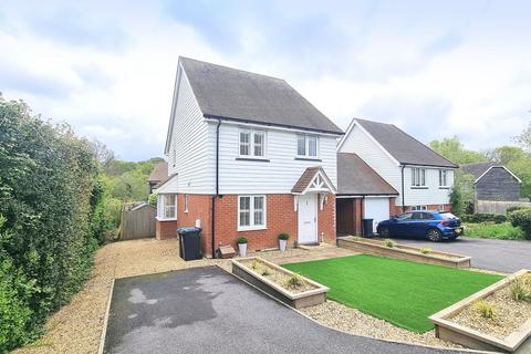 3 bedroom detached house for sale, Speedwell Drive, Lindfield, RH16