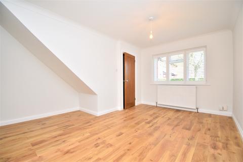 2 bedroom terraced house to rent, Coptefield Drive Belvedere DA17