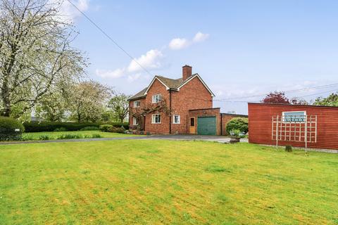 3 bedroom detached house for sale, Greenfields, Broadwas