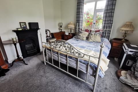 30 Loddon Road, Ditchingham, Bungay, NR35 2QN